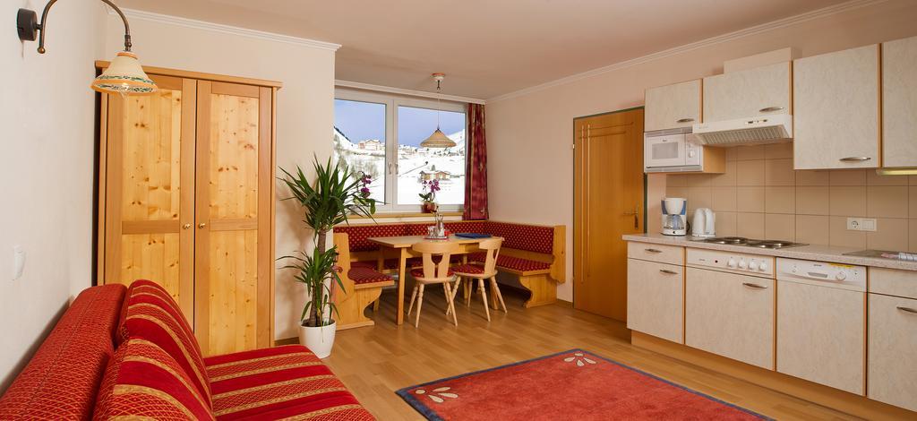 Hotel & Appartement Auerhahn Обертауэрн Экстерьер фото