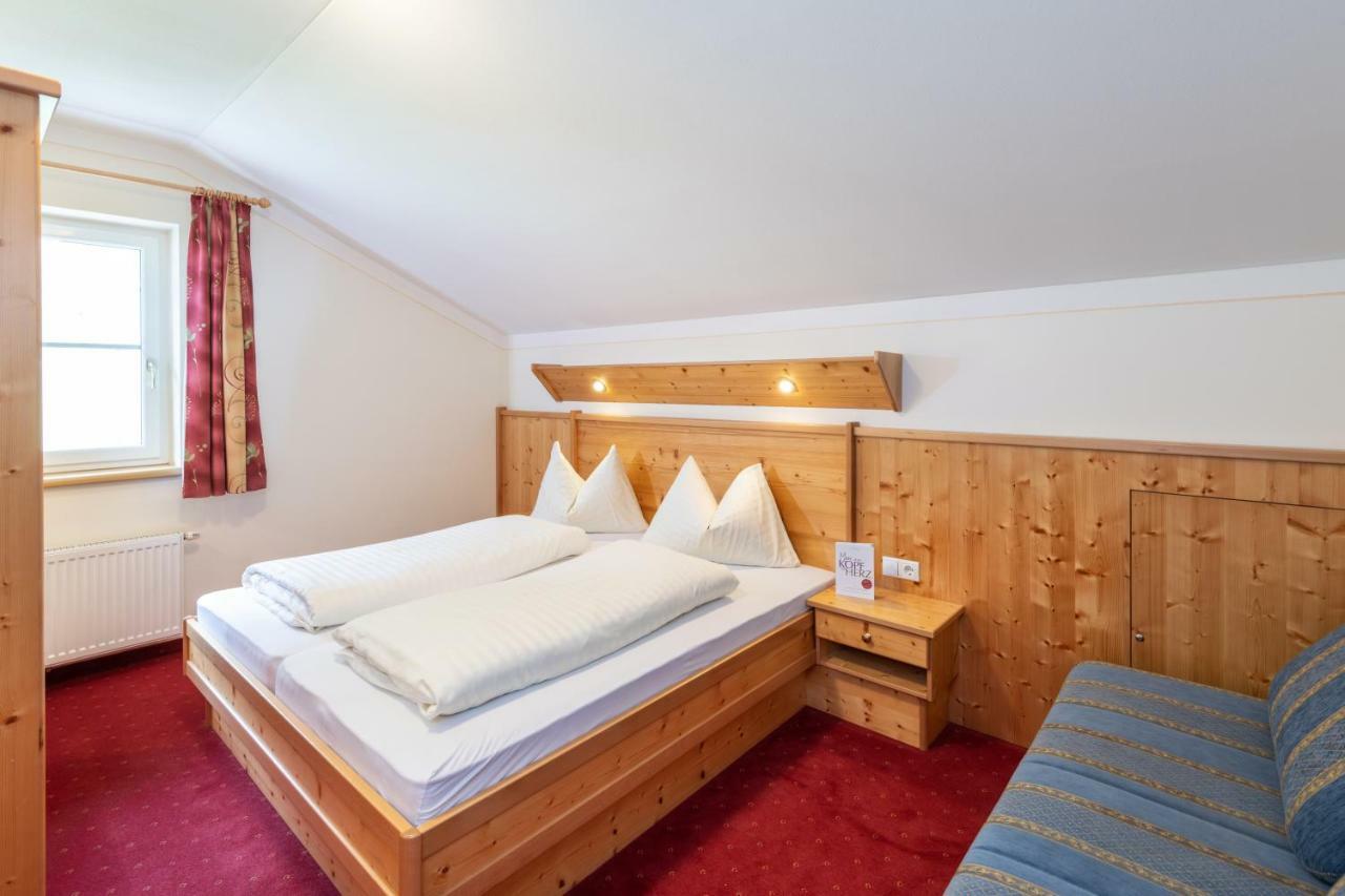 Hotel & Appartement Auerhahn Обертауэрн Экстерьер фото