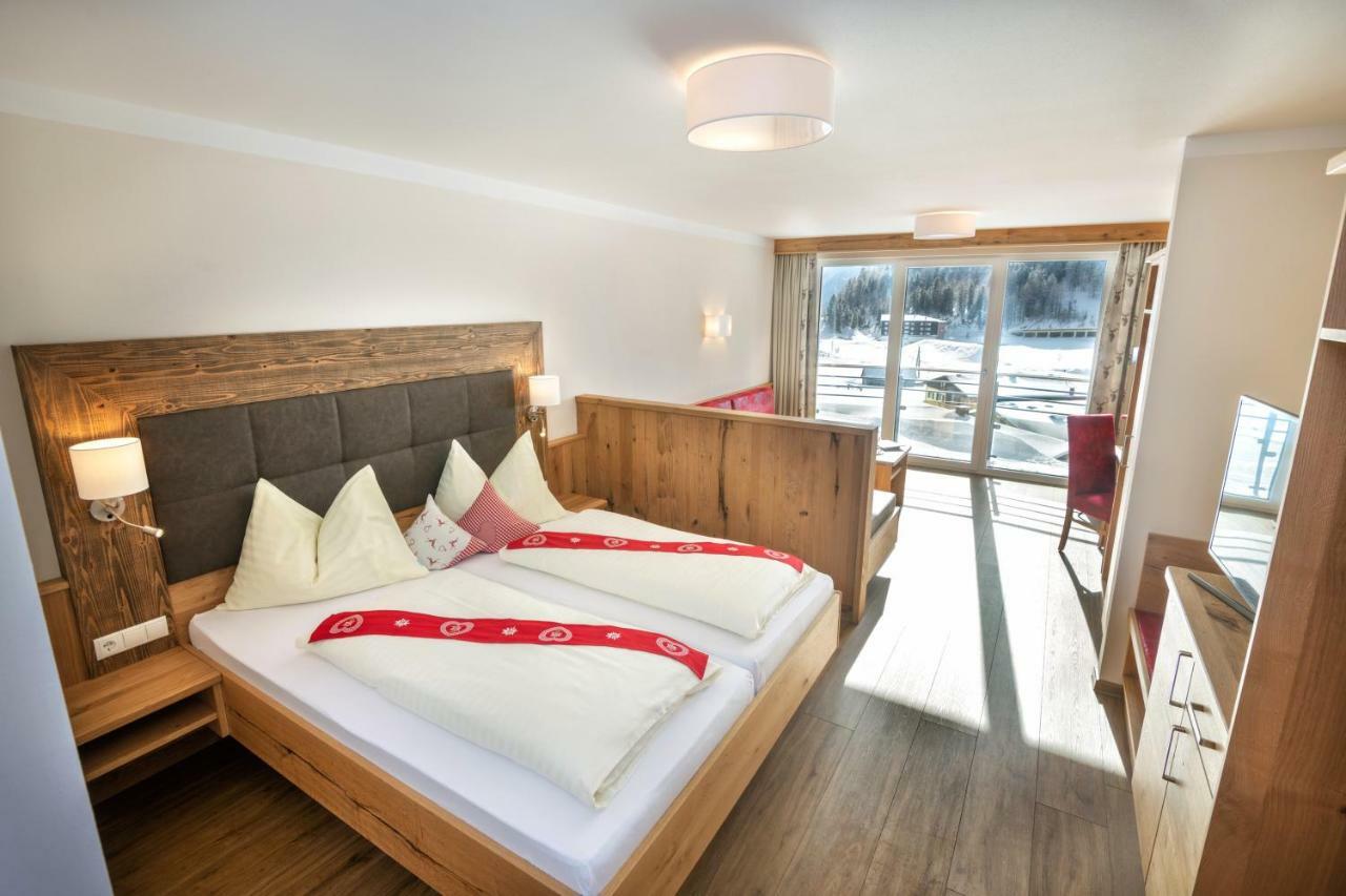 Hotel & Appartement Auerhahn Обертауэрн Экстерьер фото